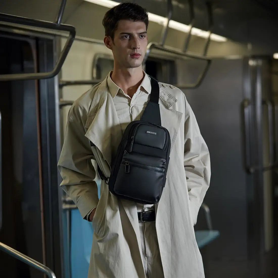 Sac Sling Premium – Sécurité, Style & Organisation en Mouvement